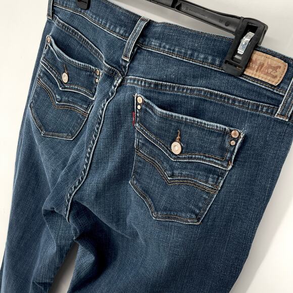 Levi’s 505 Women's Straight Leg Slim Fit Denim Jeans Size 33x32 Medium Blue Wash - Picture 6 of 10